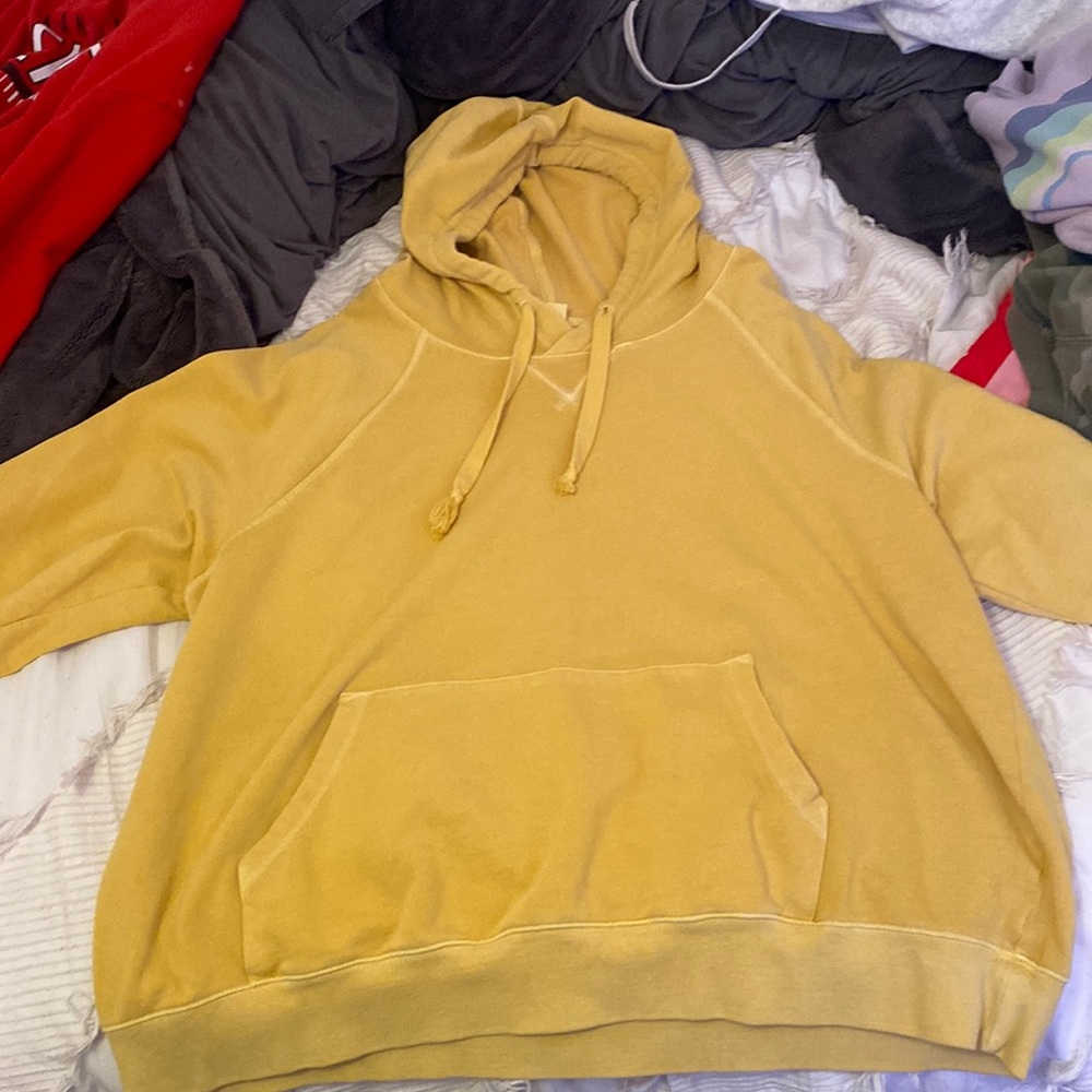 Yellow sweatshirt